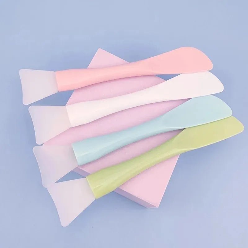 Silicone Mask Applicator Brush - Lumera Skin